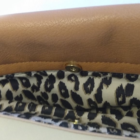 Nine West Clutch Purse-Carmel/Beige with Gold Toned Accents - Picture 5 of 14